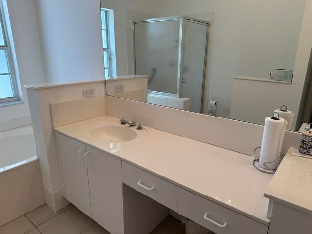 16323 SW 6th Street, Pembroke Pines, FL 33027