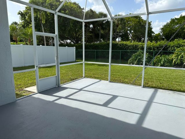 16323 SW 6th Street, Pembroke Pines, FL 33027