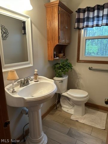 149 Mapleview Court, New Middletown, OH 44442