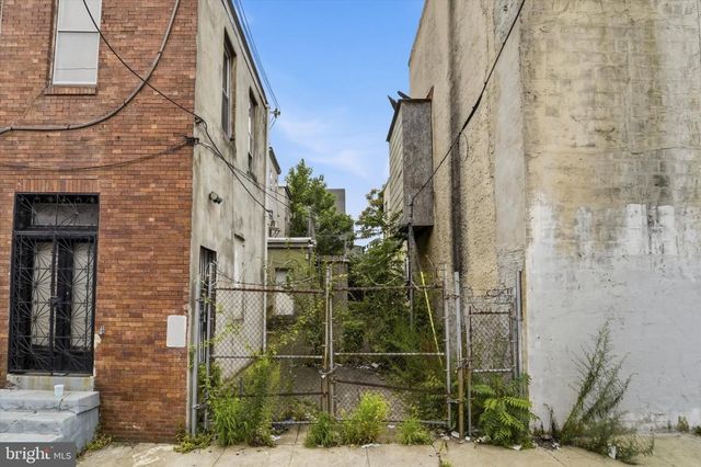 2101-2109 W DIAMOND ST, Philadelphia, PA 19121