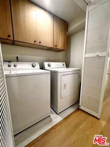 1146 Hacienda Place 2, West Hollywood, CA 90069