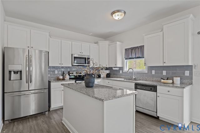 4237 Wells Ridge Ct, Chester, VA 23831