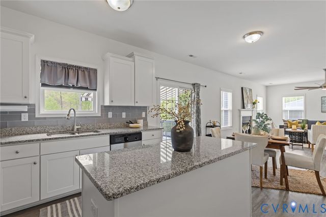 4237 Wells Ridge Ct, Chester, VA 23831