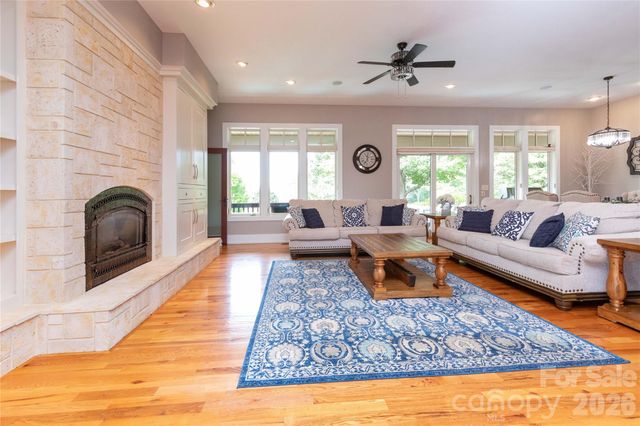 30 Rilandwell Drive, Fletcher, NC 28732