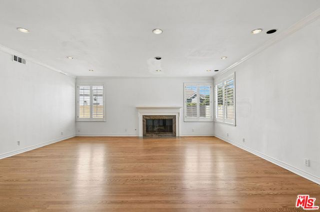 4942 Densmore Avenue, Encino, CA 91436