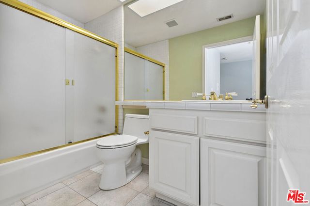 4942 Densmore Avenue, Encino, CA 91436