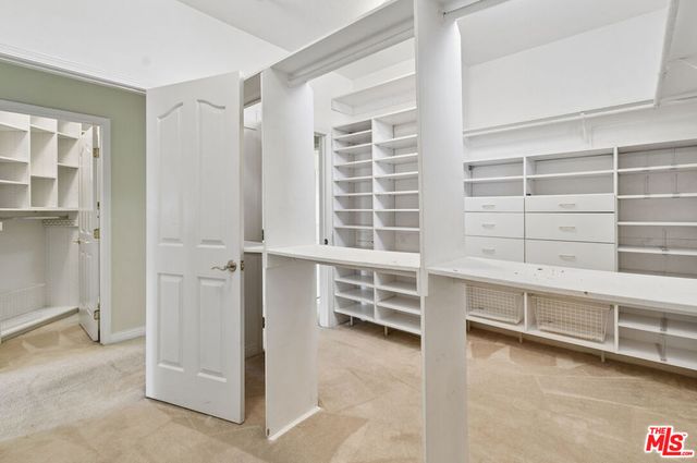 4942 Densmore Avenue, Encino, CA 91436