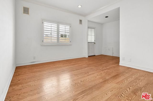 4942 Densmore Avenue, Encino, CA 91436