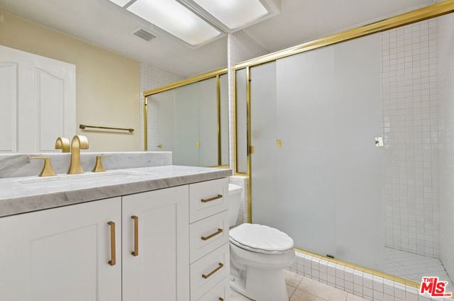 4942 Densmore Avenue, Encino, CA 91436