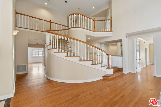 4942 Densmore Avenue, Encino, CA 91436