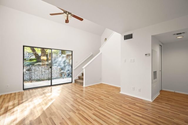 1135 Barton Hills DR 138, Austin, TX 78704