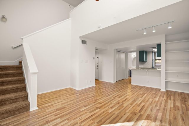 1135 Barton Hills DR 138, Austin, TX 78704