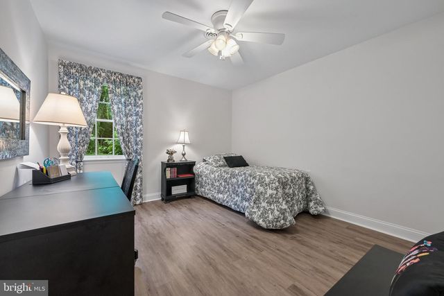 136 DORCHESTER DR, Southampton, NJ 08088