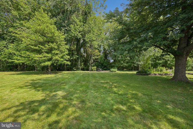136 DORCHESTER DR, Southampton, NJ 08088