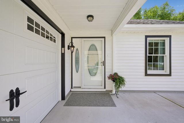 136 DORCHESTER DR, Southampton, NJ 08088