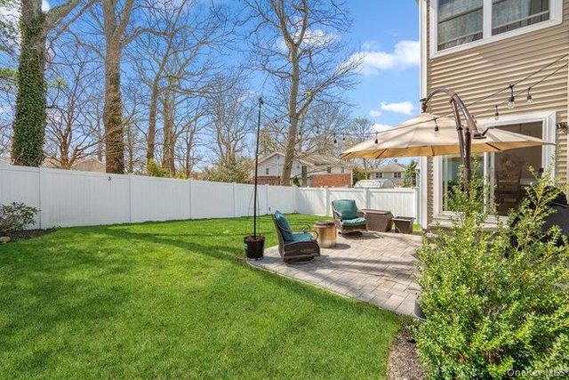 4 Knollwood Avenue, Bayville, NY 11709