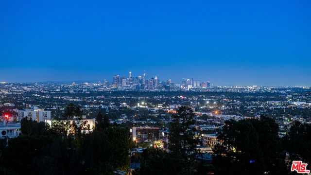 1260 St Ives Place, Los Angeles, CA 90069