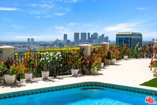 1260 St Ives Place, Los Angeles, CA 90069