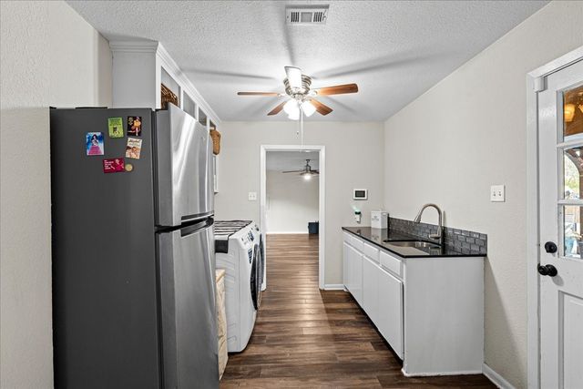 805 Imperial Lane, Corsicana, TX 75110