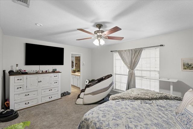 805 Imperial Lane, Corsicana, TX 75110