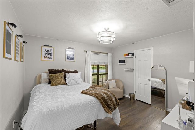 805 Imperial Lane, Corsicana, TX 75110