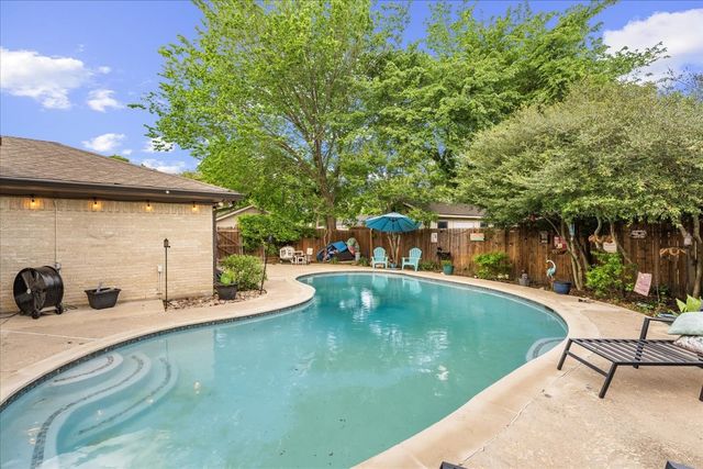 805 Imperial Lane, Corsicana, TX 75110