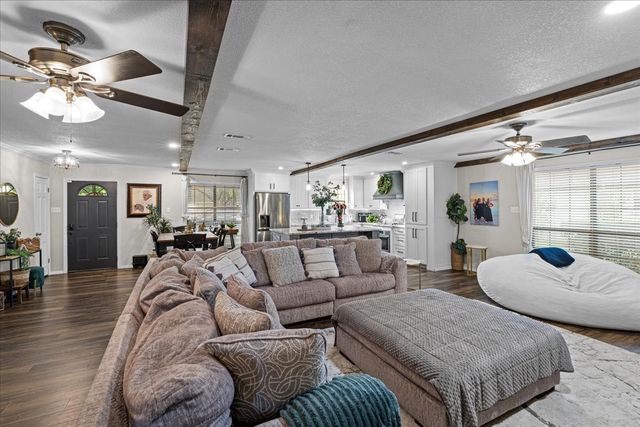 805 Imperial Lane, Corsicana, TX 75110