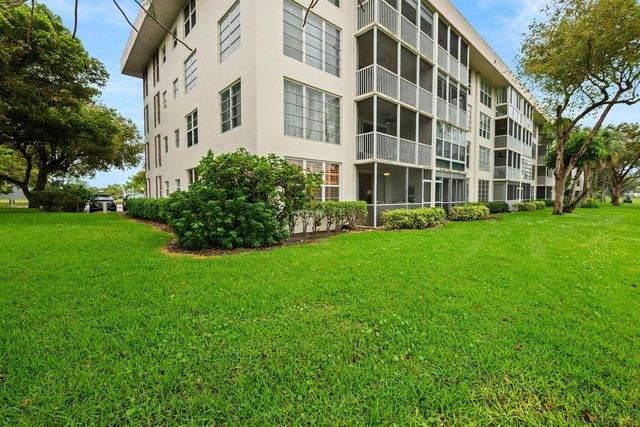 2651 S Palm Aire Drive 101, Pompano Beach, FL 33069