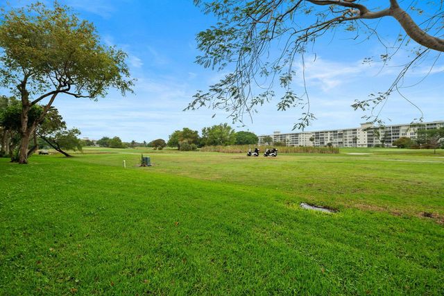 2651 S Palm Aire Drive 101, Pompano Beach, FL 33069
