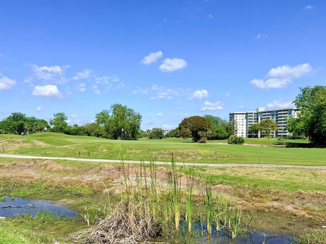 2651 S Palm Aire Drive 101, Pompano Beach, FL 33069
