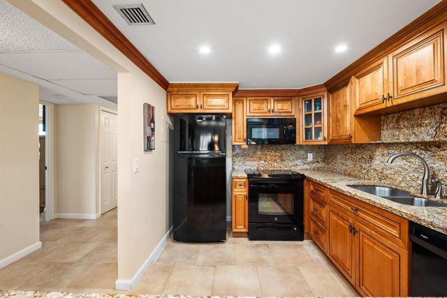 2651 S Palm Aire Drive 101, Pompano Beach, FL 33069