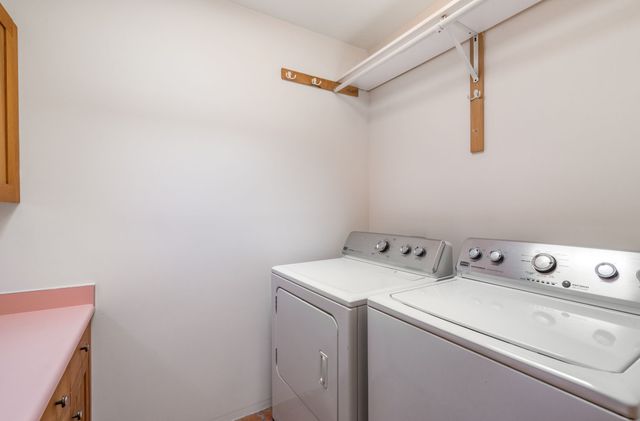 24 Hondo, Santa Fe, NM 87508