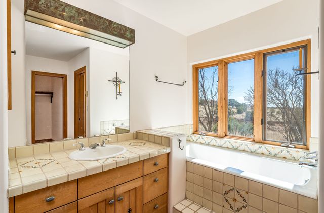 24 Hondo, Santa Fe, NM 87508