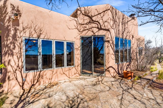 24 Hondo, Santa Fe, NM 87508