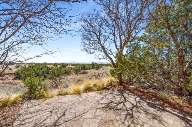 24 Hondo, Santa Fe, NM 87508