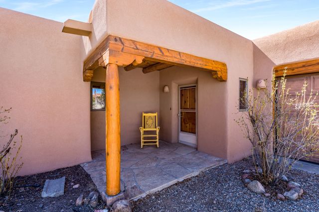 24 Hondo, Santa Fe, NM 87508