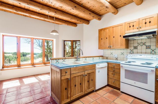 24 Hondo, Santa Fe, NM 87508