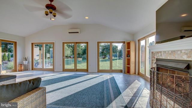445 PAXSON AVE, Hamilton, NJ 08690