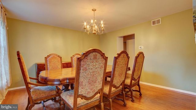 445 PAXSON AVE, Hamilton, NJ 08690
