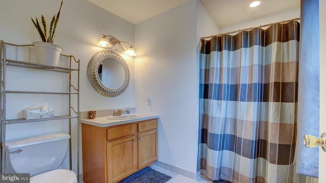 445 PAXSON AVE, Hamilton, NJ 08690