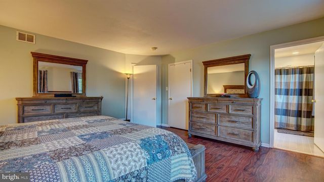 445 PAXSON AVE, Hamilton, NJ 08690