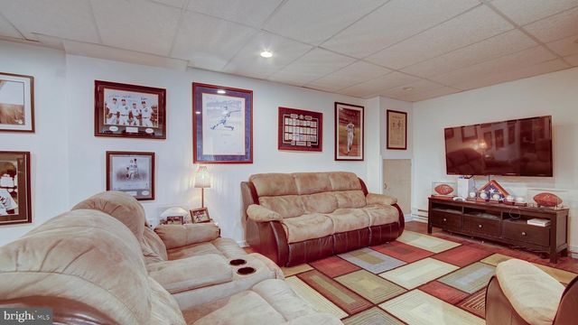 445 PAXSON AVE, Hamilton, NJ 08690