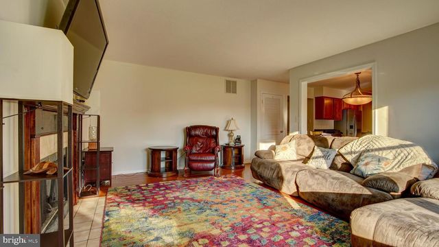 445 PAXSON AVE, Hamilton, NJ 08690
