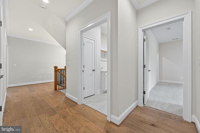 906 FREDERICK ST SW, Vienna, VA 22180