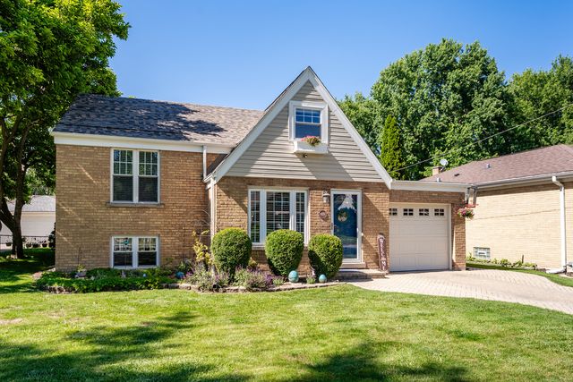 9024 30th Street, Brookfield, IL 60513