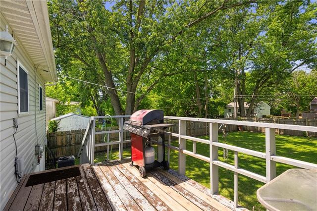 1406 N Osage Trail, Independence, MO 64058