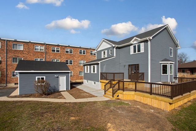 606 S York Street, Elmhurst, IL 60126