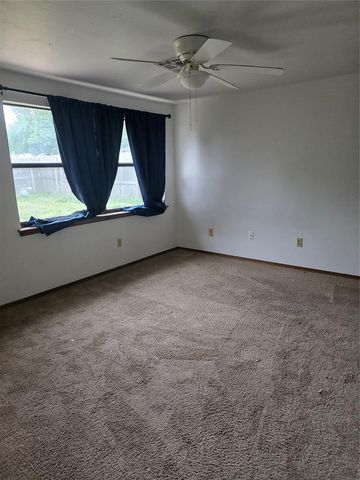8606 S Camay Avenue, Oklahoma City, OK 73159