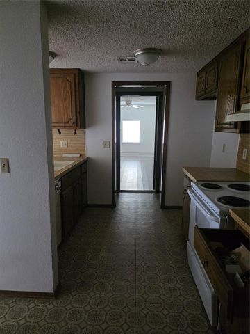 8606 S Camay Avenue, Oklahoma City, OK 73159