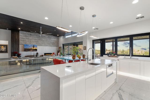 35133 N 66TH Place, Carefree, AZ 85377